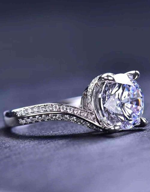 Load image into Gallery viewer, Keep Your Eyes On Me 3 Carat Moissanite Ring
