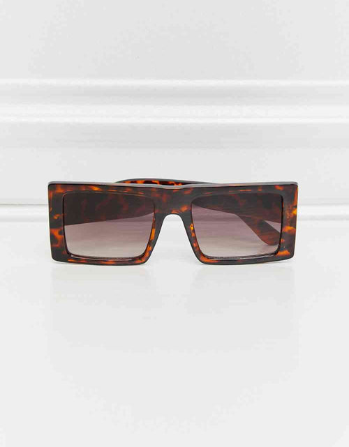 Load image into Gallery viewer, Square Polycarbonate Sunglasses
