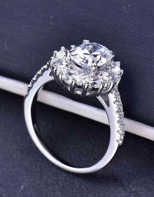 Load image into Gallery viewer, 2 Carat Moissanite Floral 925 Sterling Silver Ring
