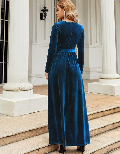 Load image into Gallery viewer, Tie Front Round Neck Long Sleeve Maxi Dress
