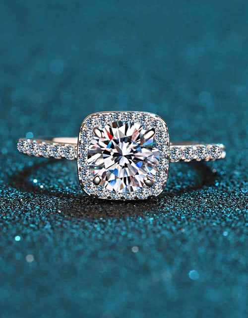 Load image into Gallery viewer, Square Moissanite Ring
