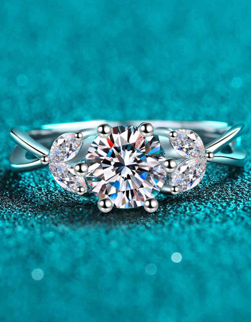 Load image into Gallery viewer, Come With Me 1 Carat Moissanite Ring
