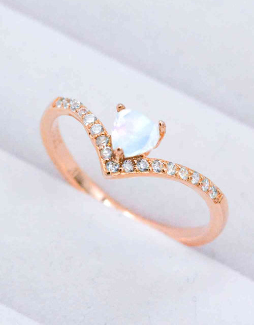 Load image into Gallery viewer, Moonstone Heart-Shaped Ring
