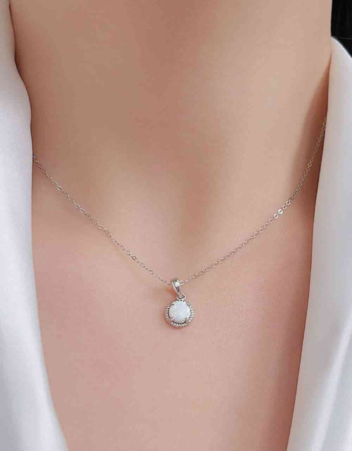 Load image into Gallery viewer, Opal Round Pendant Chain Necklace
