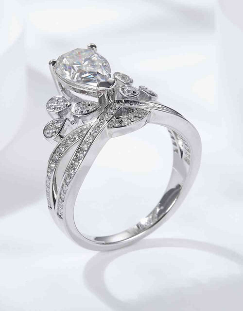 Load image into Gallery viewer, 1.5 Carat Moissanite Crown-Shaped Ring
