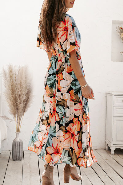 Load image into Gallery viewer, Plunge Split Printed Short Sleeve Dress
