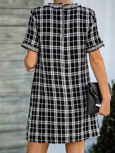 Load image into Gallery viewer, Pocketed Plaid Round Neck Short Sleeve Dress
