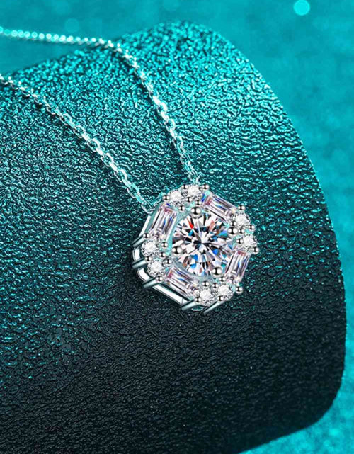 Load image into Gallery viewer, Geometric Moissanite Pendant Chain Necklace
