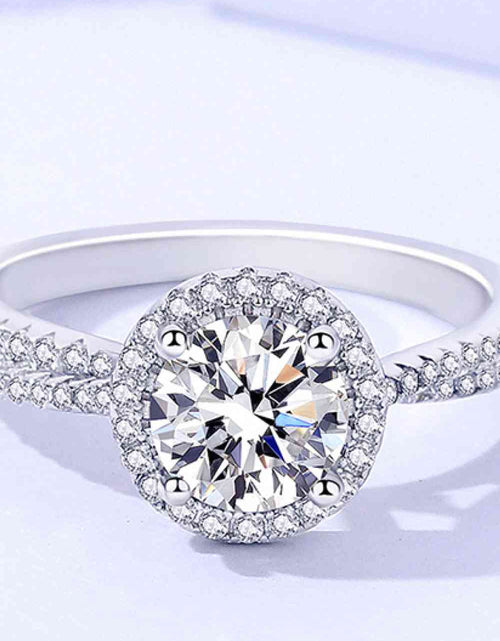 Load image into Gallery viewer, 1 Carat Moissanite Round Shape Ring
