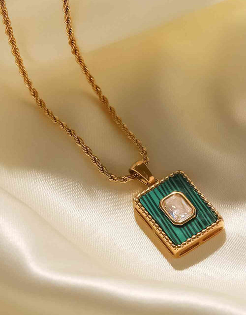 Load image into Gallery viewer, Square Pendant Twisted Chain Necklace
