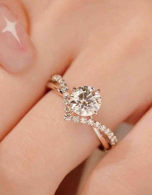 Load image into Gallery viewer, Bold Beauty 1 Carat Moissanite Heart-Shaped Ring
