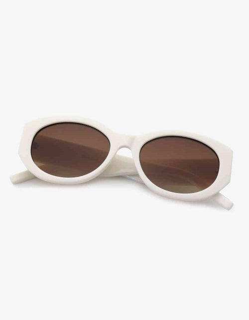 Load image into Gallery viewer, UV400 Polycarbonate Sunglasses
