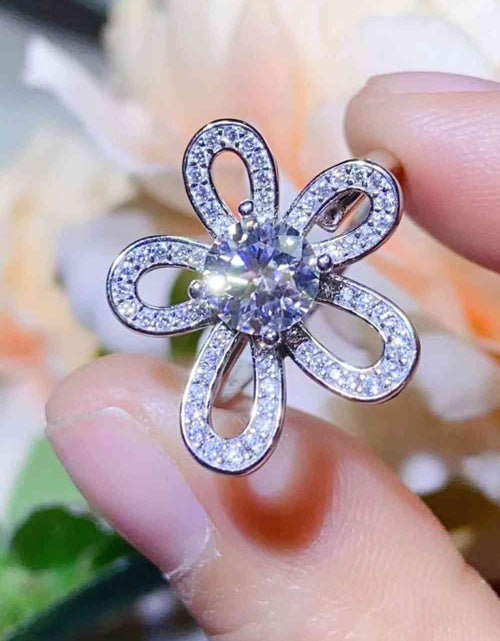 Load image into Gallery viewer, 1 Carat Moissanite Flower-Shape Open Ring
