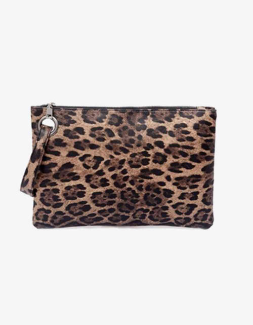 Load image into Gallery viewer, Leopard PU Leather Clutch
