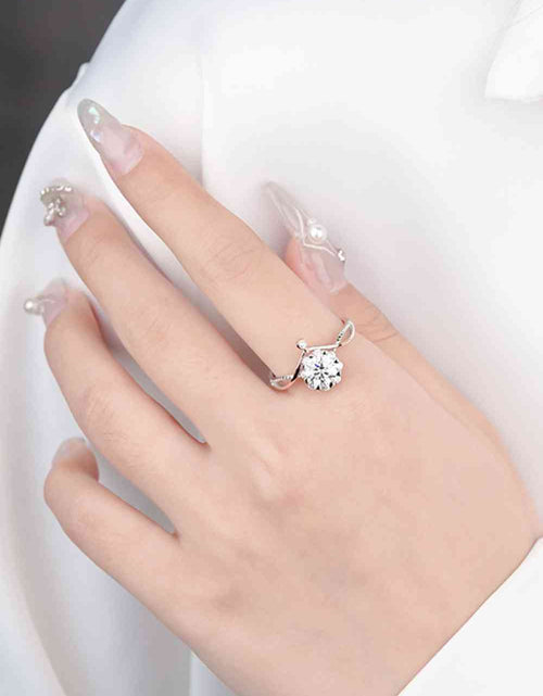 Load image into Gallery viewer, Moissanite and Zircon Contrast Crisscross Ring
