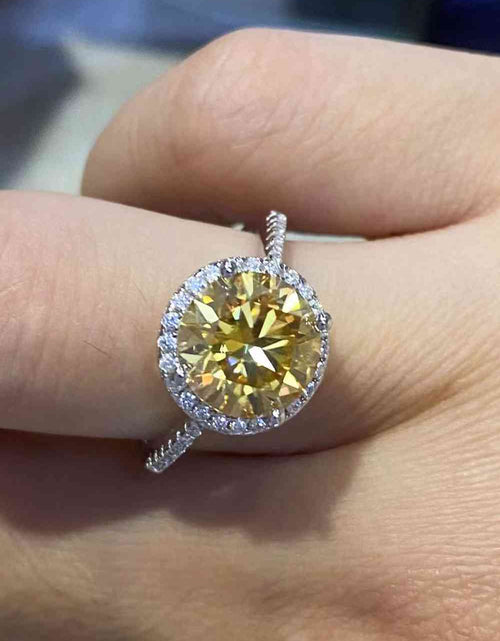 Load image into Gallery viewer, 2 Carat Moissanite Round Ring
