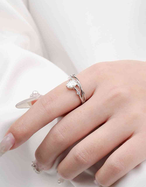 Load image into Gallery viewer, Moissanite Crisscross Ring
