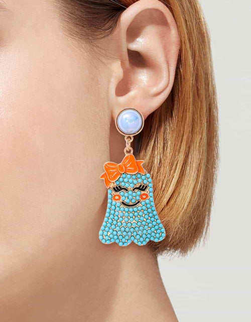 Load image into Gallery viewer, Smiling Ghost Shape Synthetic Pearl Earrings
