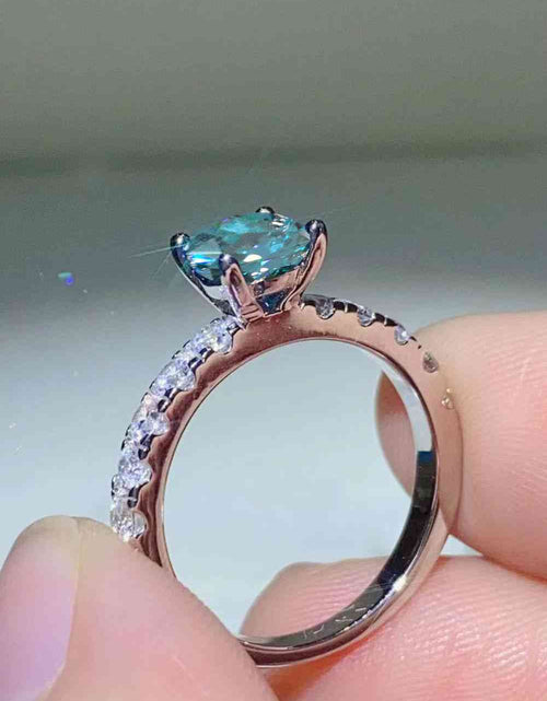 Load image into Gallery viewer, Future Style 1 Carat Moissanite Side Stone Ring
