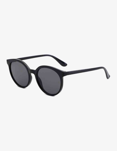 Load image into Gallery viewer, Round Full Rim Polycarbonate Frame Sunglasses
