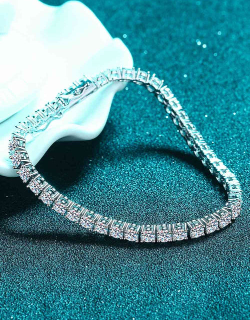 Load image into Gallery viewer, Moissanite Bracelet
