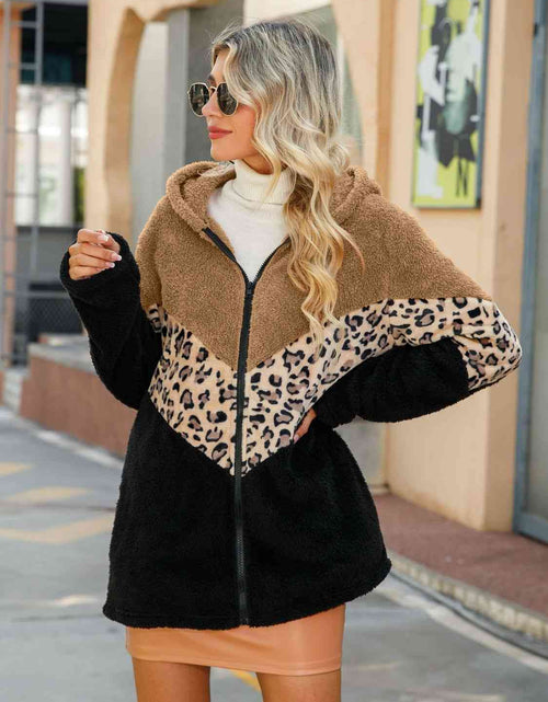 Load image into Gallery viewer, Leopard Color Block Hooded Teddy Jacket
