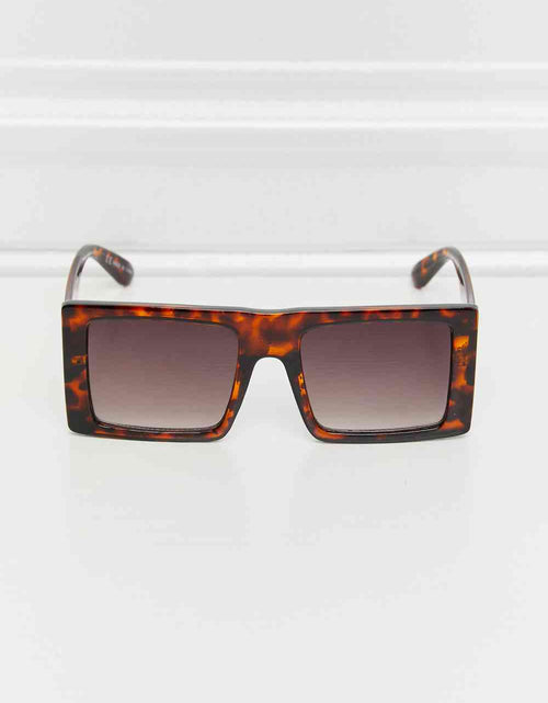 Load image into Gallery viewer, Square Polycarbonate Sunglasses
