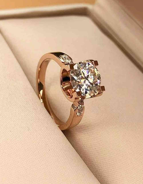 Load image into Gallery viewer, 1 Carat Moissanite Ring
