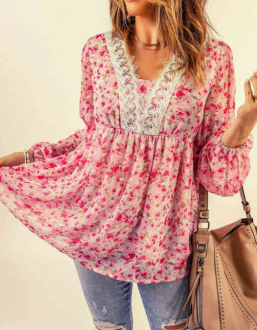 Load image into Gallery viewer, Floral Lace Trim Balloon Sleeve Blouse
