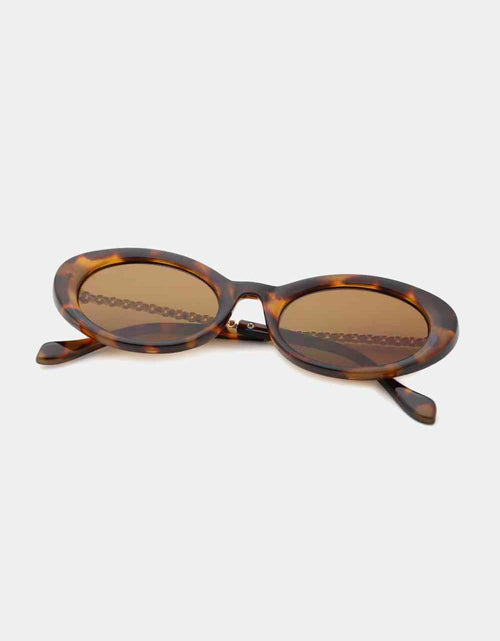 Load image into Gallery viewer, Polycarbonate Frame Cat-Eye Sunglasses
