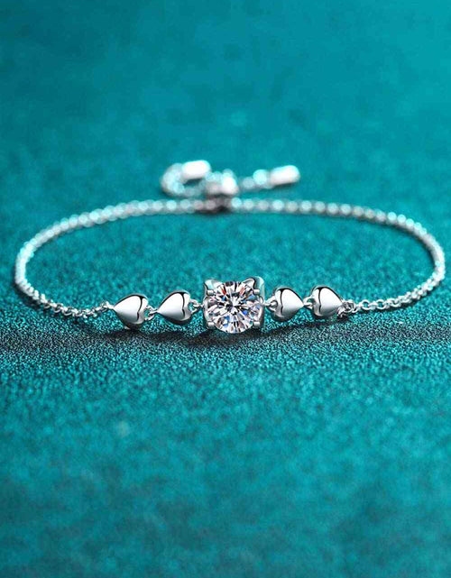 Load image into Gallery viewer, 1 Carat Moissanite Heart Bracelet
