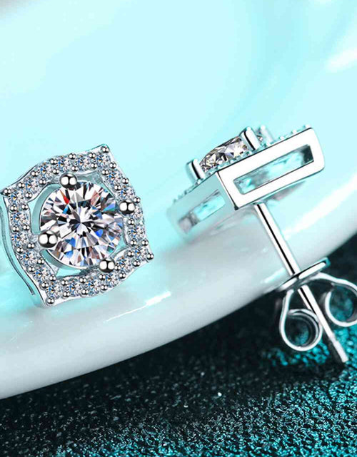 Load image into Gallery viewer, 1 Carat Moissanite Geometric Stud Earrings
