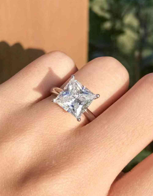 Load image into Gallery viewer, 5 Carat Moissanite Solitaire Ring
