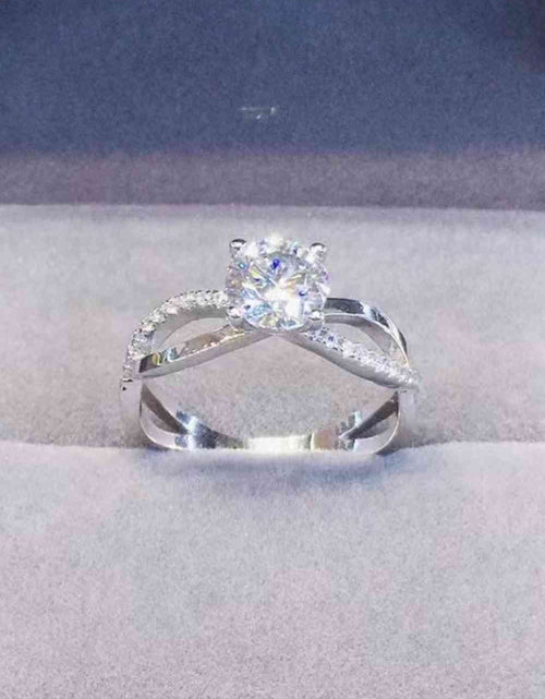 Load image into Gallery viewer, 2 Carat Moissanite Crisscross 925 Sterling Silver Ring
