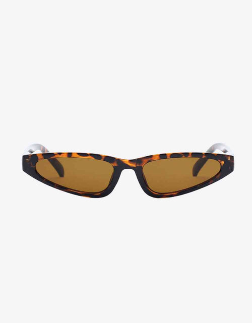 Load image into Gallery viewer, Polycarbonate Frame UV400 Cat Eye Sunglasses
