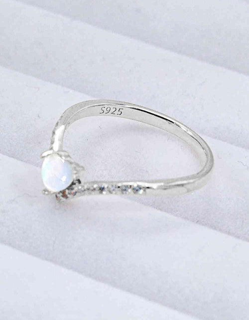 Load image into Gallery viewer, Moonstone Heart-Shaped Ring
