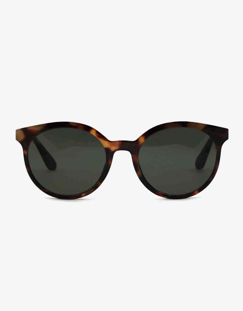 Load image into Gallery viewer, Tortoiseshell Round Polycarbonate Sunglasses
