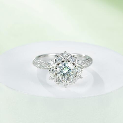 Load image into Gallery viewer, 1 Carat Moissanite 925 Sterling Silver Flower Shape Ring
