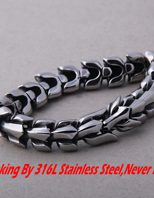 Load image into Gallery viewer, Men&#39;s Viking Bracelet
