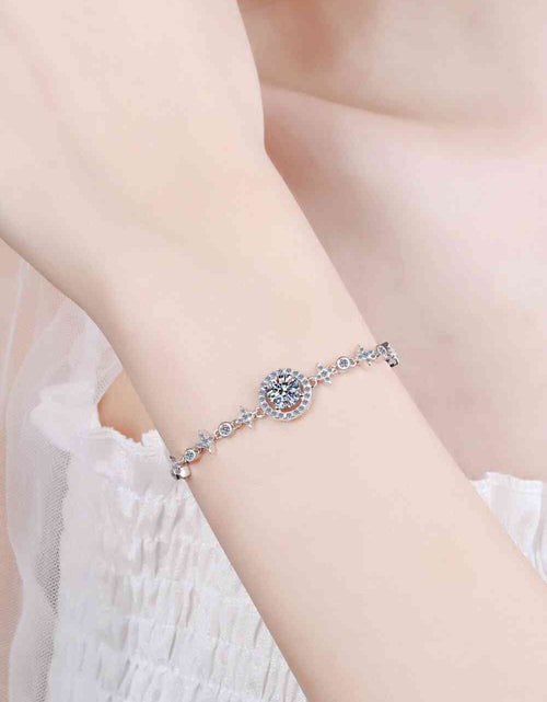 Load image into Gallery viewer, Adored Show You The Way Moissanite Bracelet
