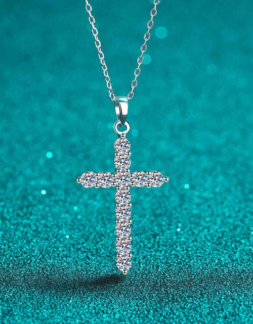 Load image into Gallery viewer, Moissanite Cross Pendant Chain Necklace
