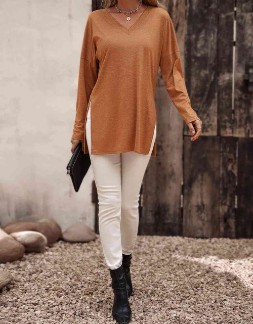 Load image into Gallery viewer, V-Neck Long Sleeve Slit Top
