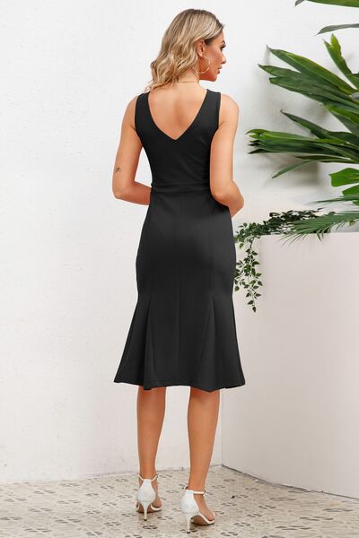 Load image into Gallery viewer, Wide Strap Wrap Fishtail Dress
