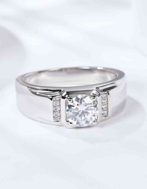 Load image into Gallery viewer, From The Heart 1 Carat Moissanite Ring
