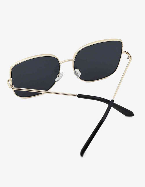 Load image into Gallery viewer, Metal Frame Wayfarer Sunglasses
