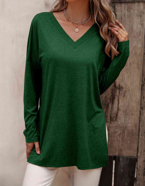 Load image into Gallery viewer, V-Neck Long Sleeve Slit Top
