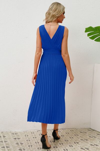 Load image into Gallery viewer, Surplice Sleeveless Midi Pleated Dress
