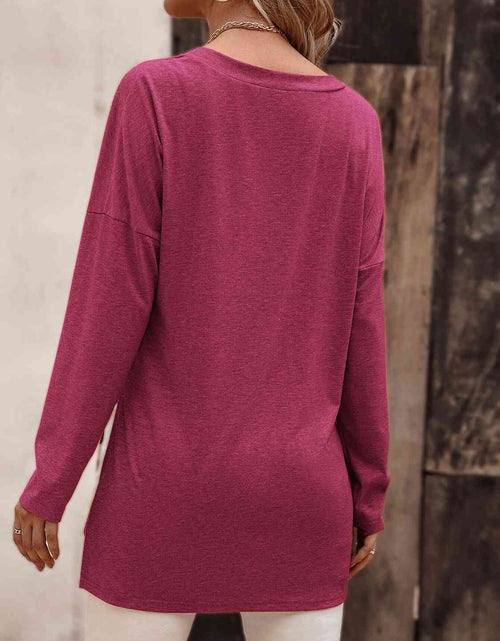 Load image into Gallery viewer, V-Neck Long Sleeve Slit Top
