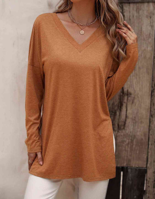 Load image into Gallery viewer, V-Neck Long Sleeve Slit Top
