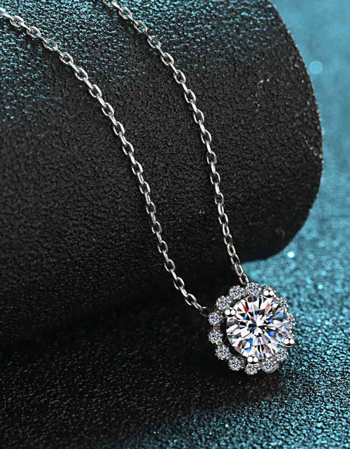 Load image into Gallery viewer, Flower-Shaped Moissanite Pendant Necklace
